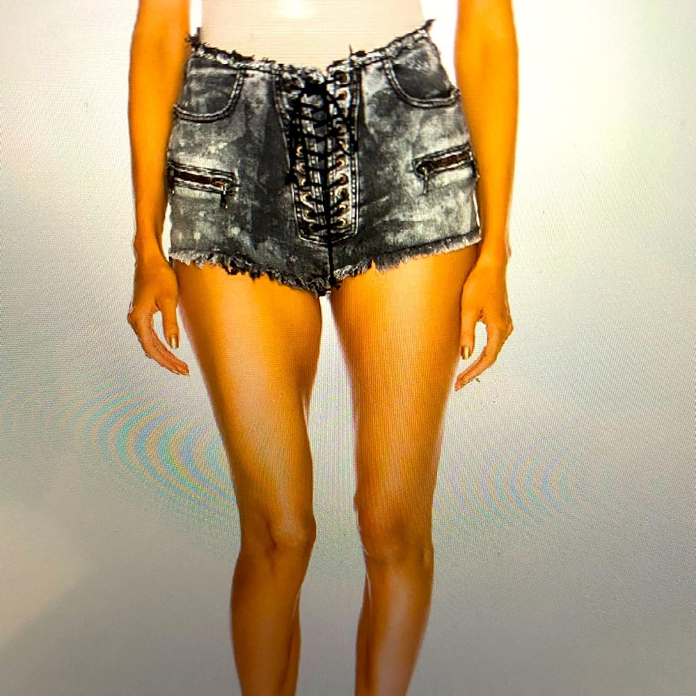 Ben Taverniti Unravel Project distressed shorts
